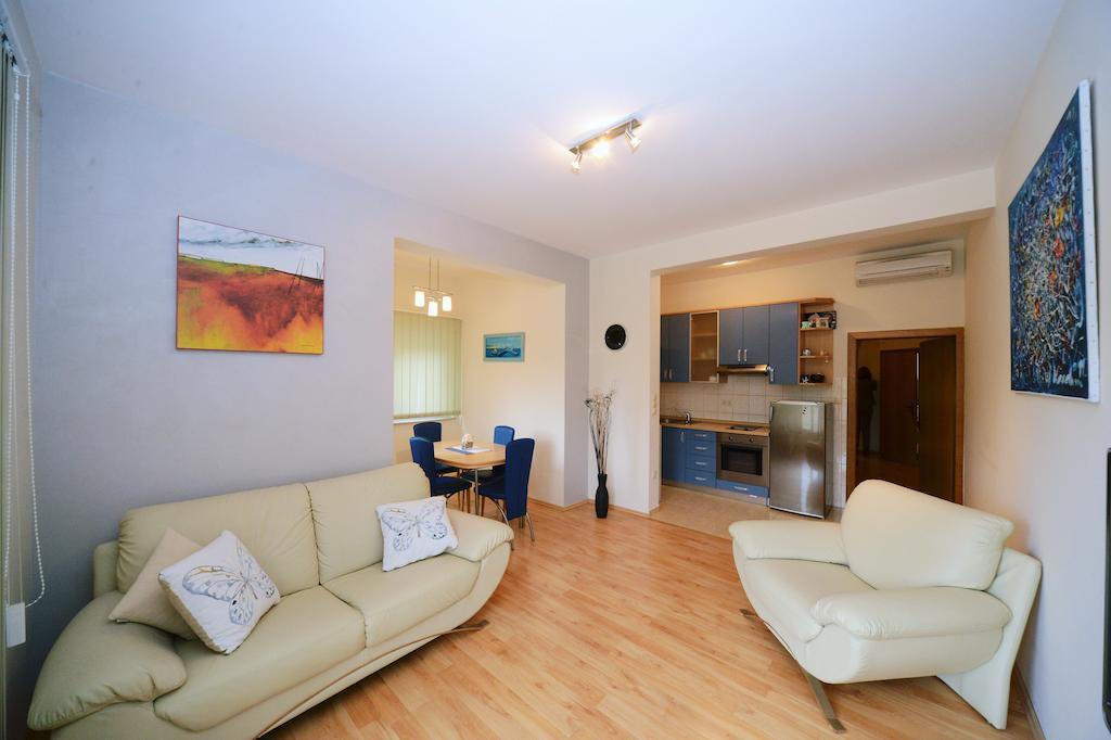Apartman Cule Palit Room photo